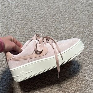 Nike Women's Sneakers in Pink and Cream
